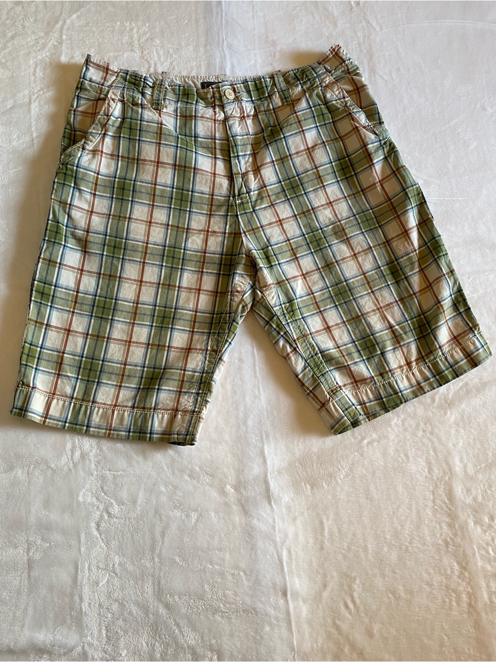 Old Navy Men's Plaid Cotton Shorts in Green and Beige Size Waist 36